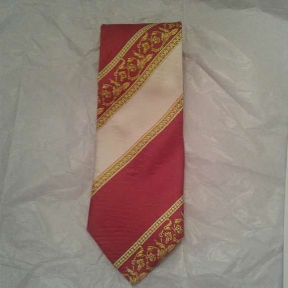 🖼️ Versace Vintage 💯Authentic Tie 🖼️ - Picture 5 of 7